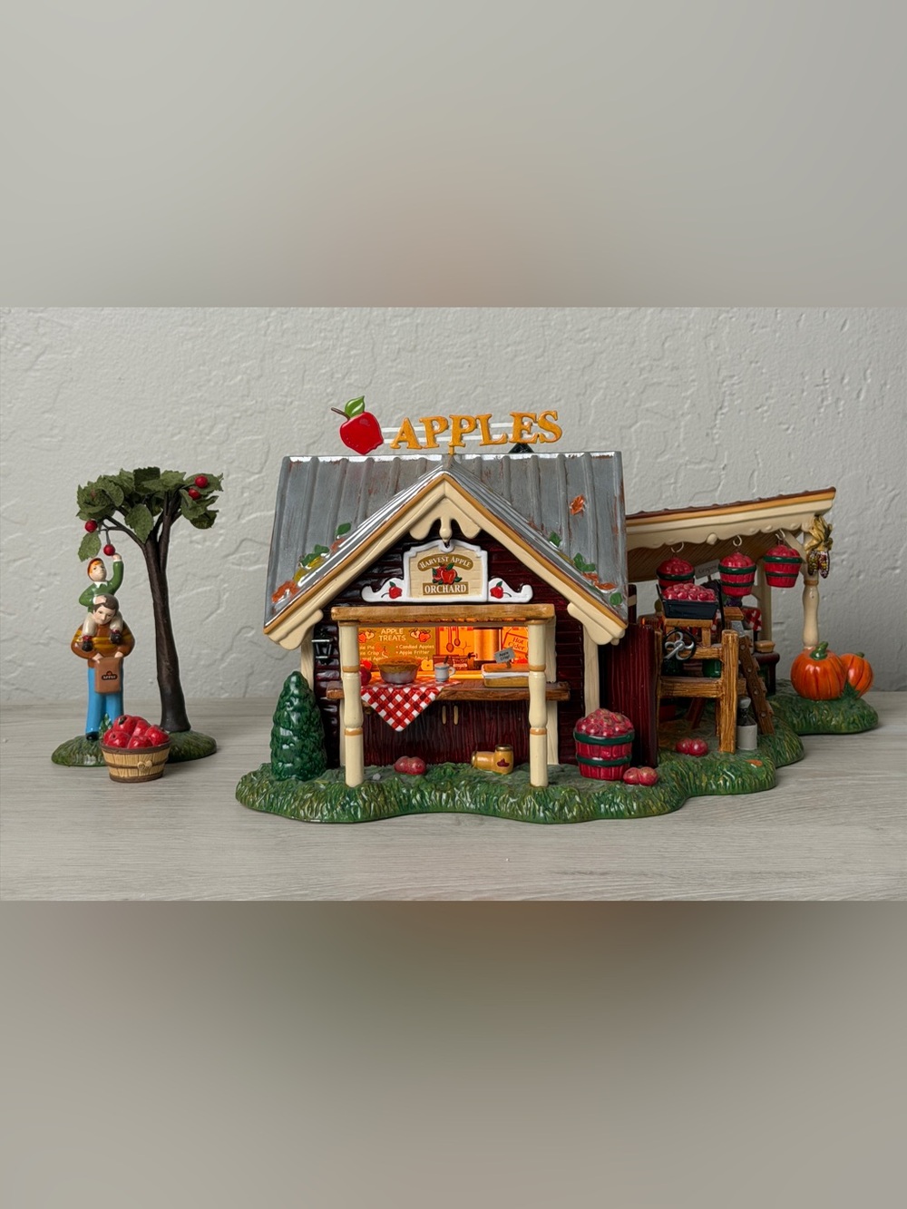Retired Department 56 Snow Village Harvest Apple Orchard 55388 FALL THANKSGIVING